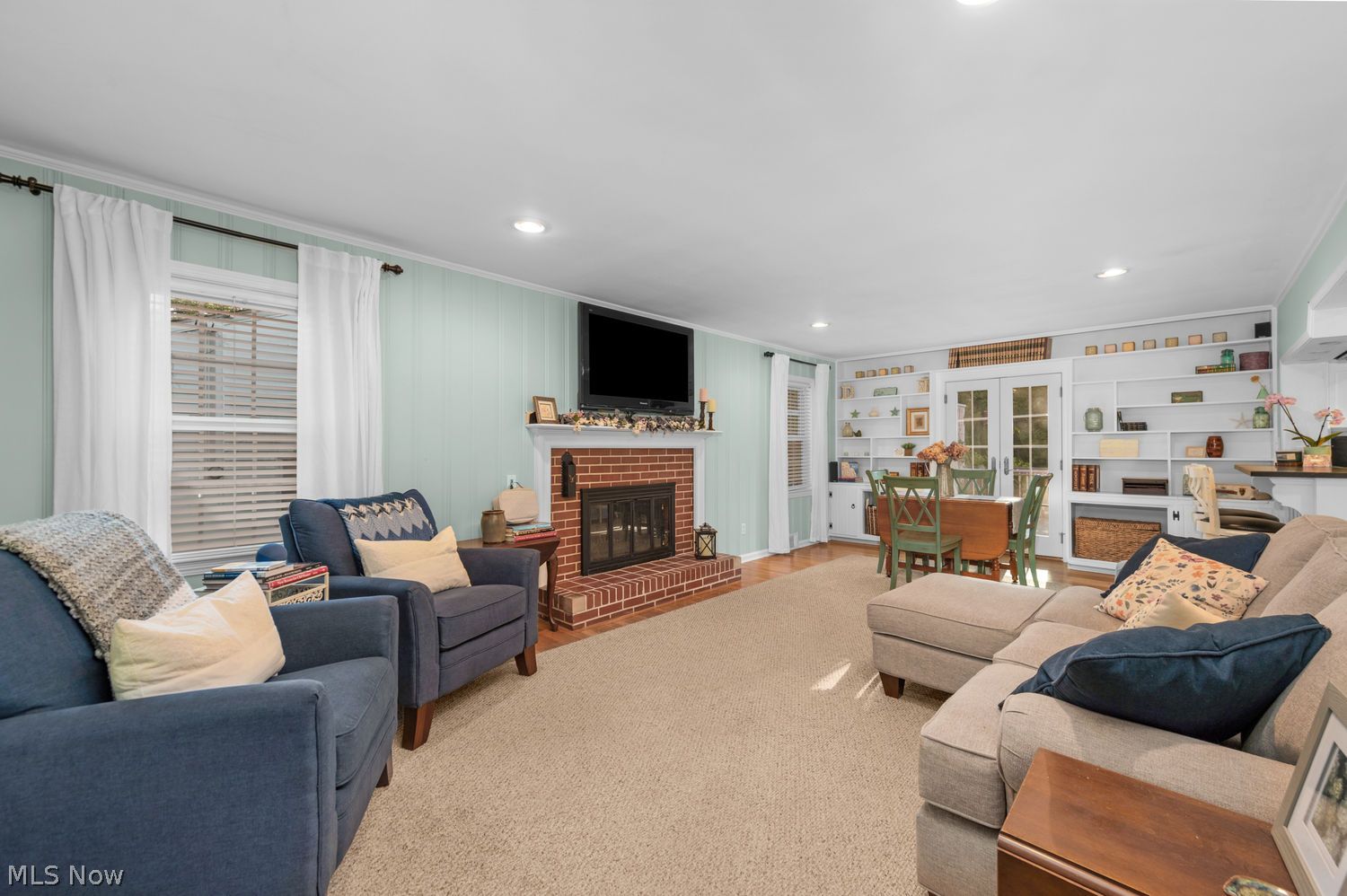 4473 Lansing Drive North Olmsted OH 44070