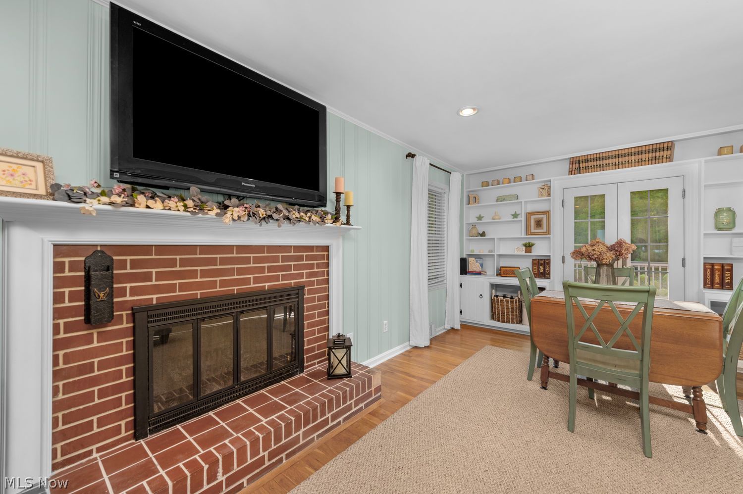 4473 Lansing Drive North Olmsted OH 44070