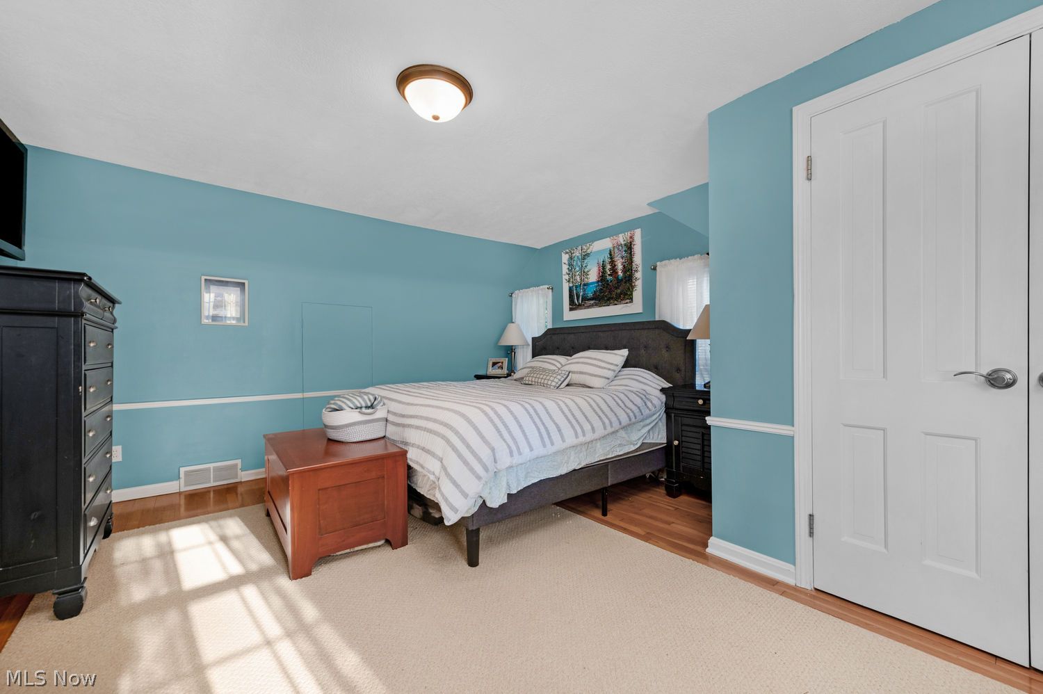 4473 Lansing Drive North Olmsted OH 44070