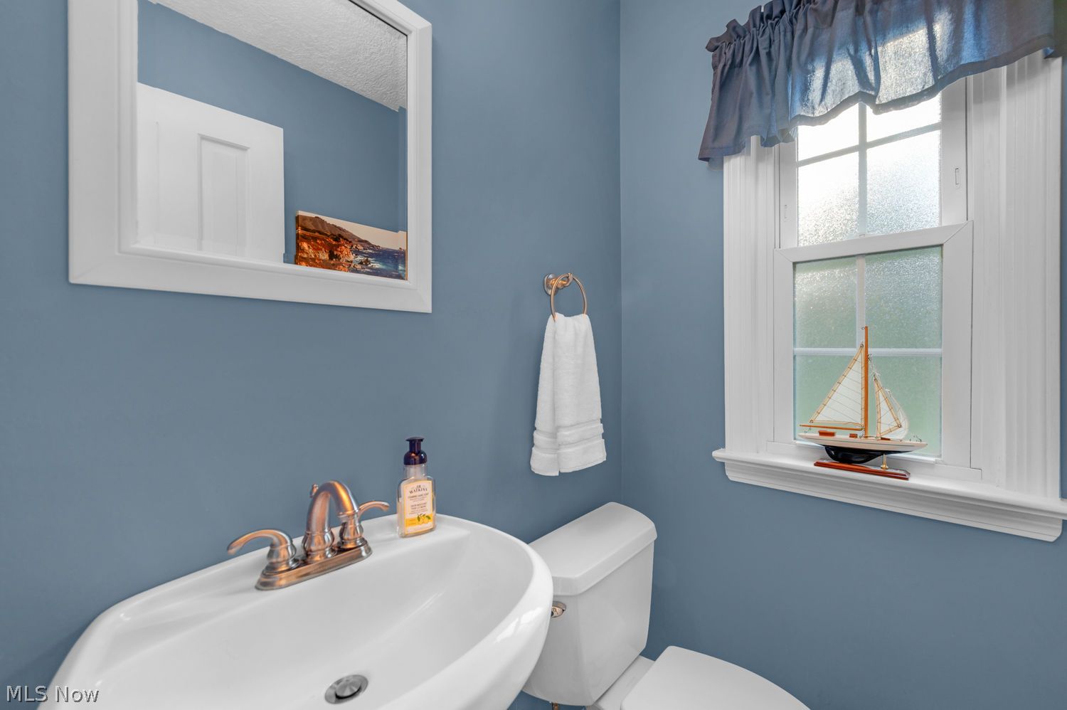 4473 Lansing Drive North Olmsted OH 44070