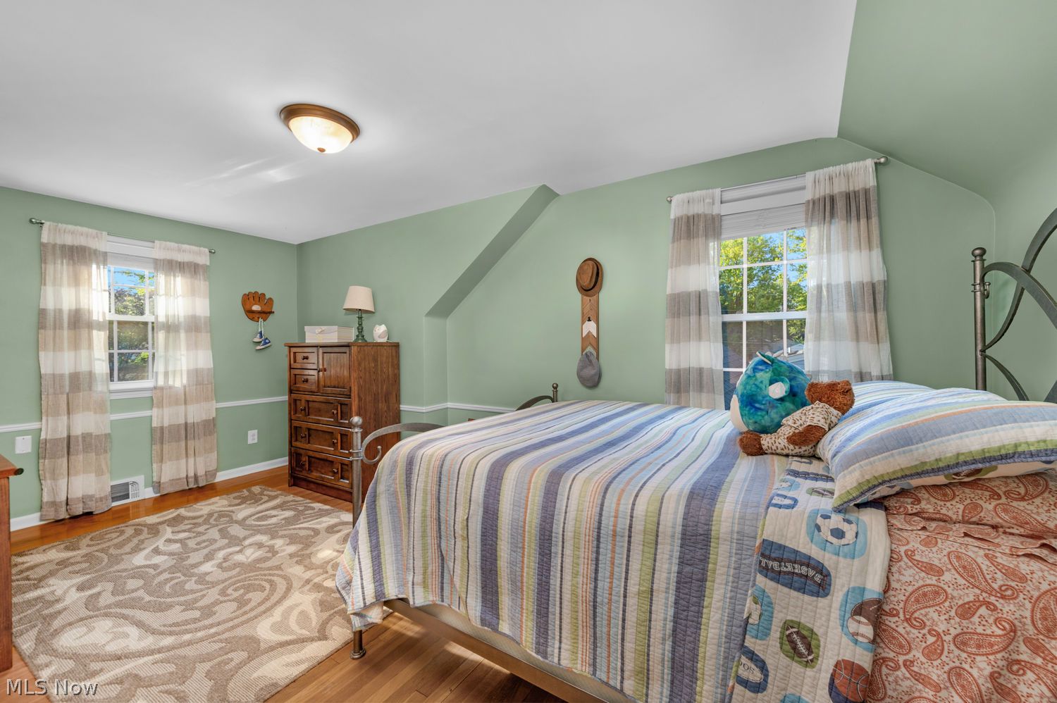 4473 Lansing Drive North Olmsted OH 44070