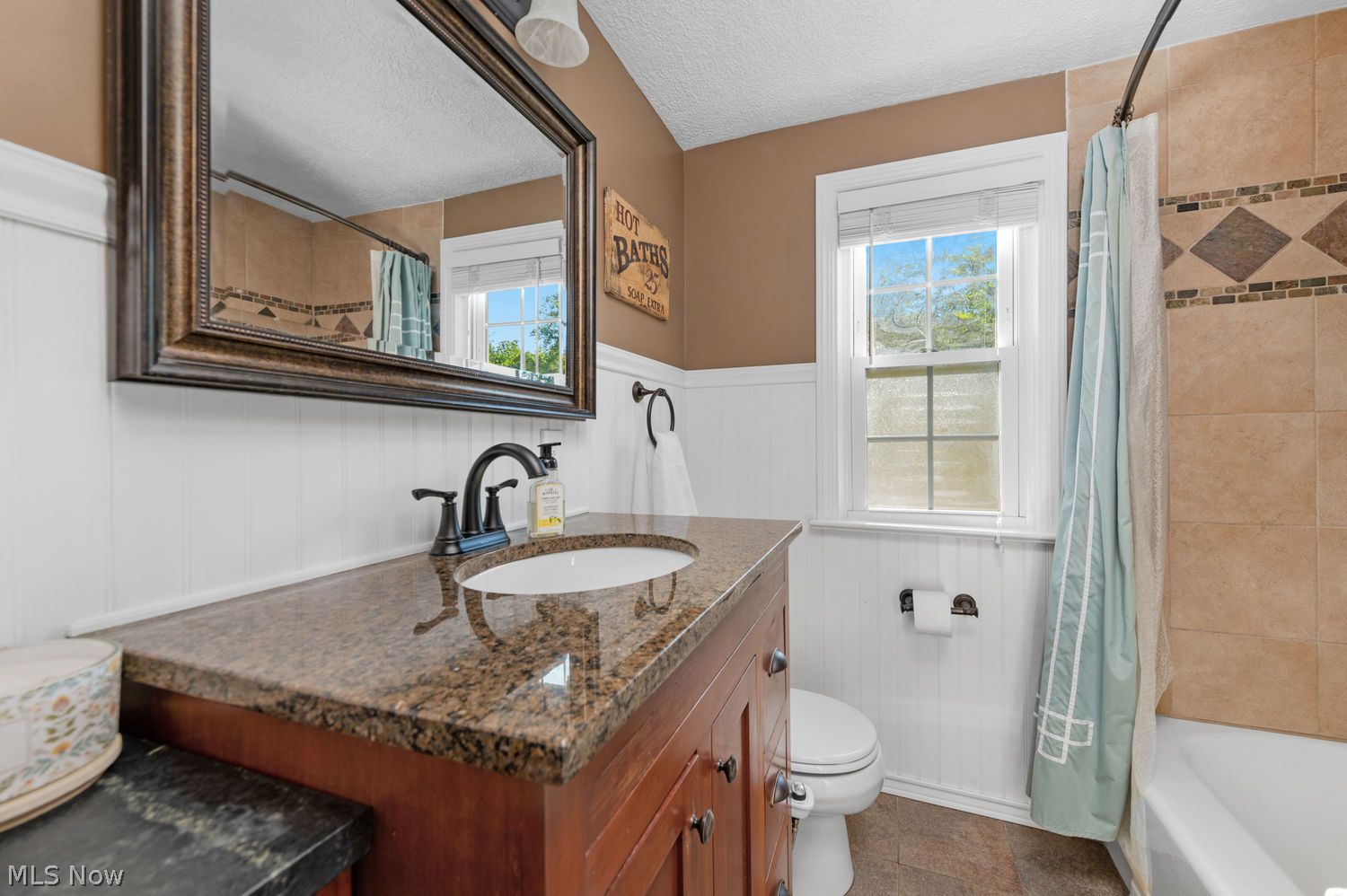 4473 Lansing Drive North Olmsted OH 44070