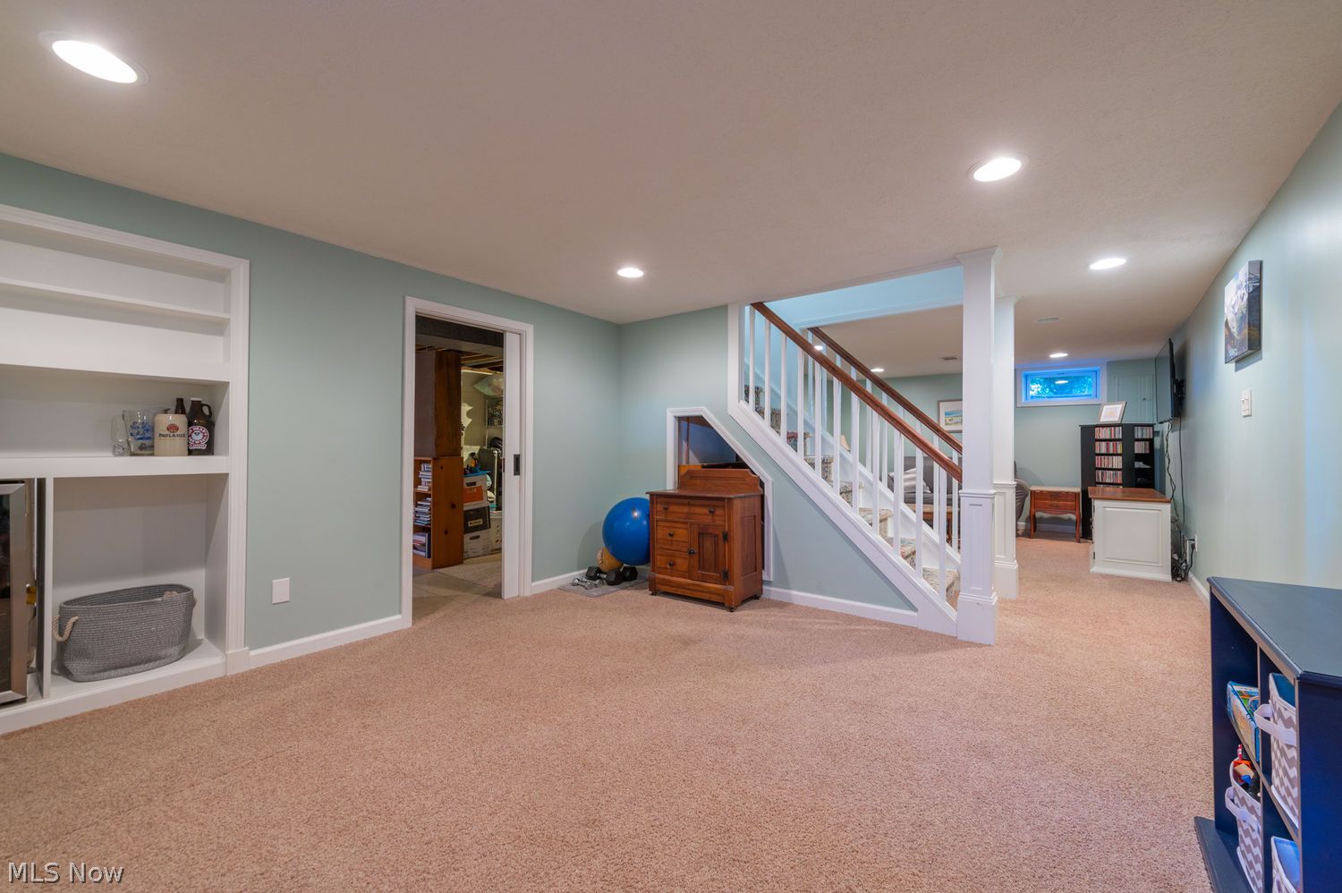 4473 Lansing Drive North Olmsted OH 44070