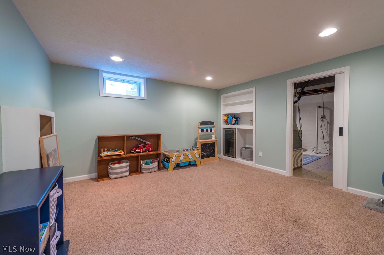 4473 Lansing Drive North Olmsted OH 44070