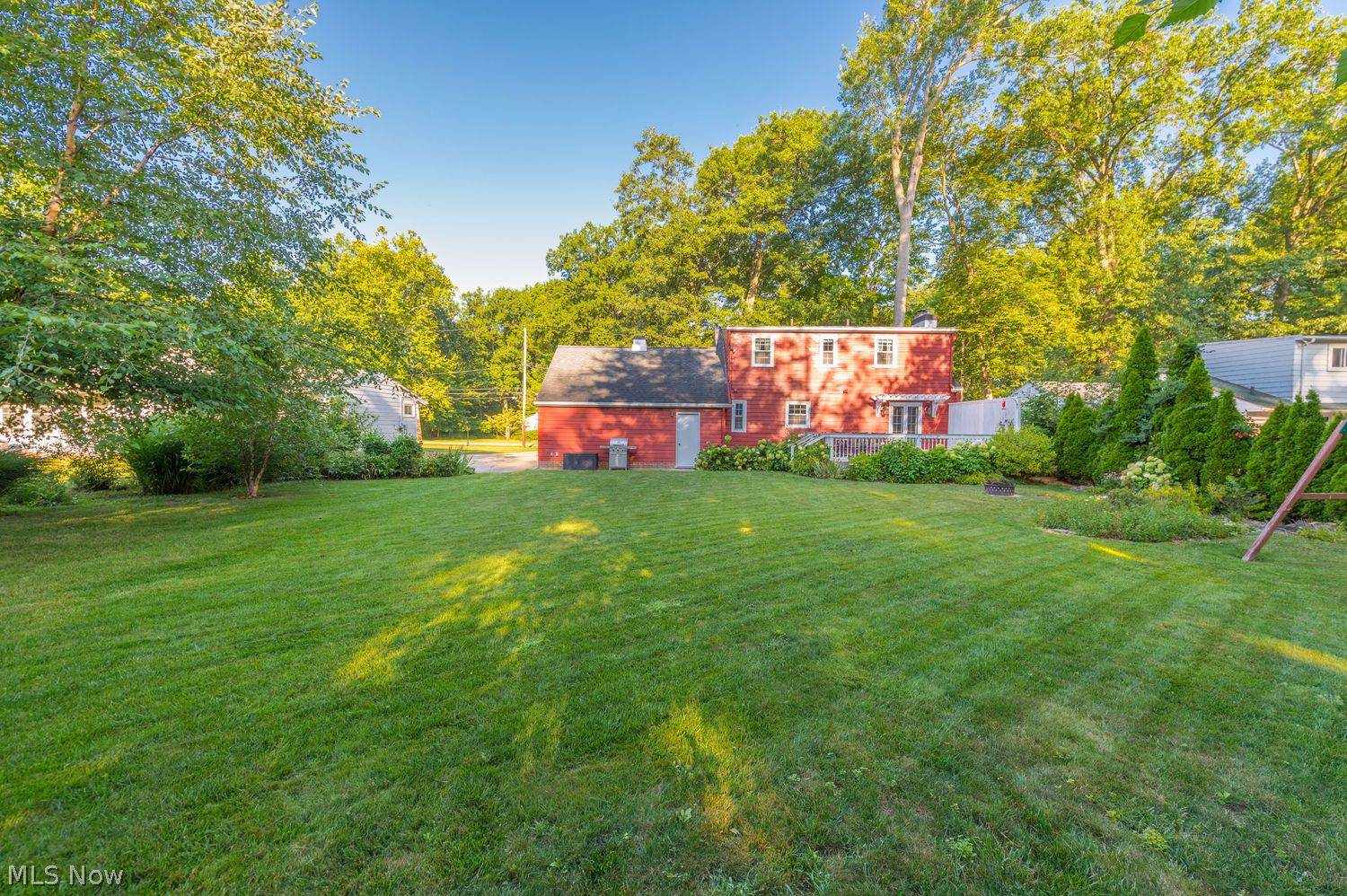4473 Lansing Drive North Olmsted OH 44070