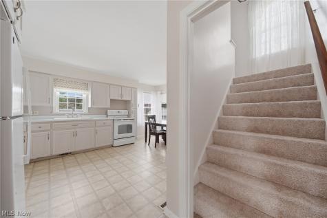 8885 Louisville Street Louisville OH 44641