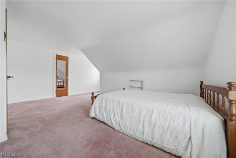 8885 Louisville Street Louisville OH 44641