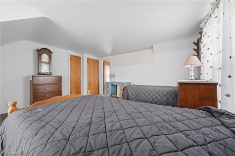 8885 Louisville Street Louisville OH 44641