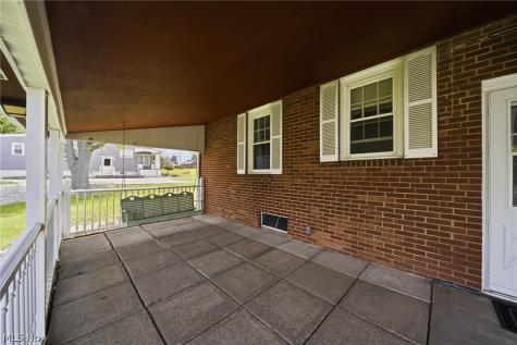 8885 Louisville Street Louisville OH 44641