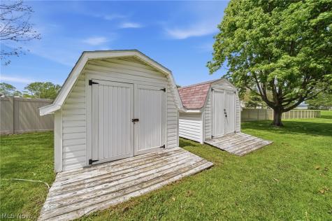 8885 Louisville Street Louisville OH 44641