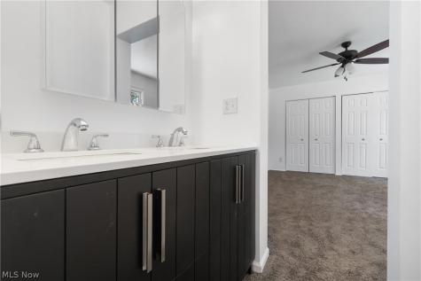 3865 Silver Wood Drive Stow OH 44224