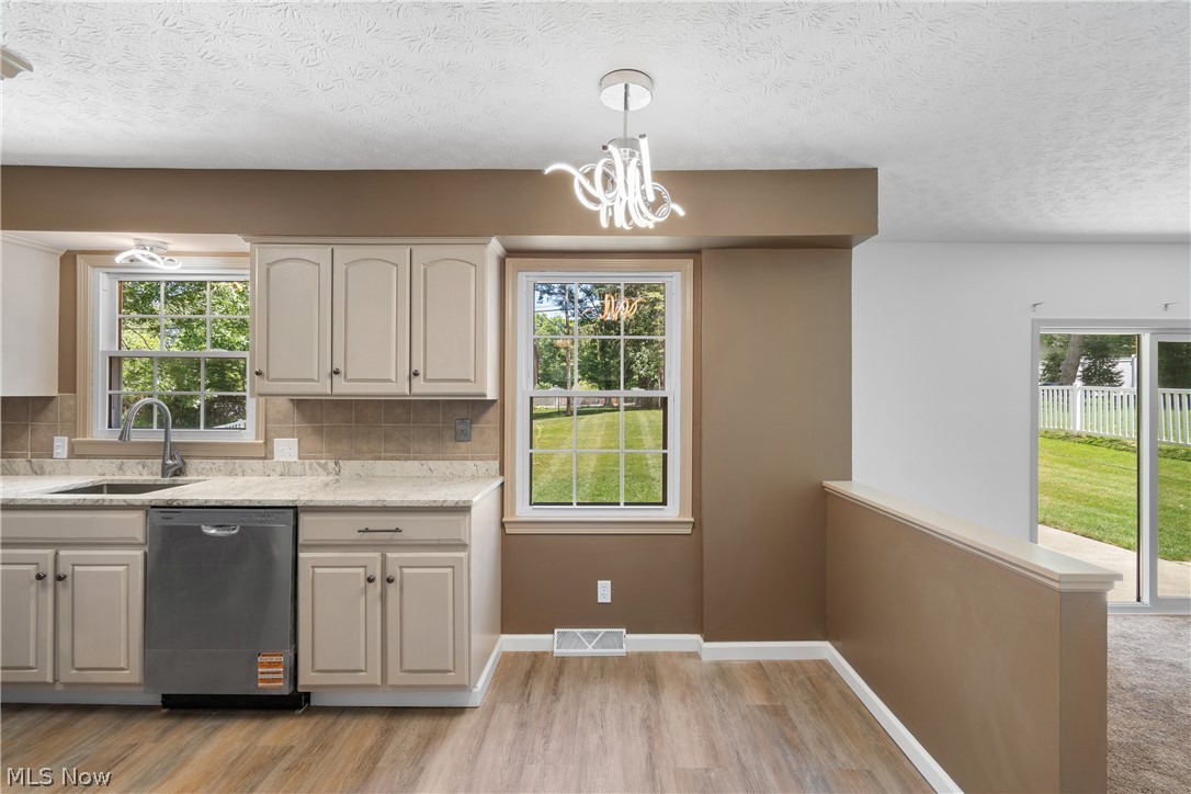 3865 Silver Wood Drive Stow OH 44224