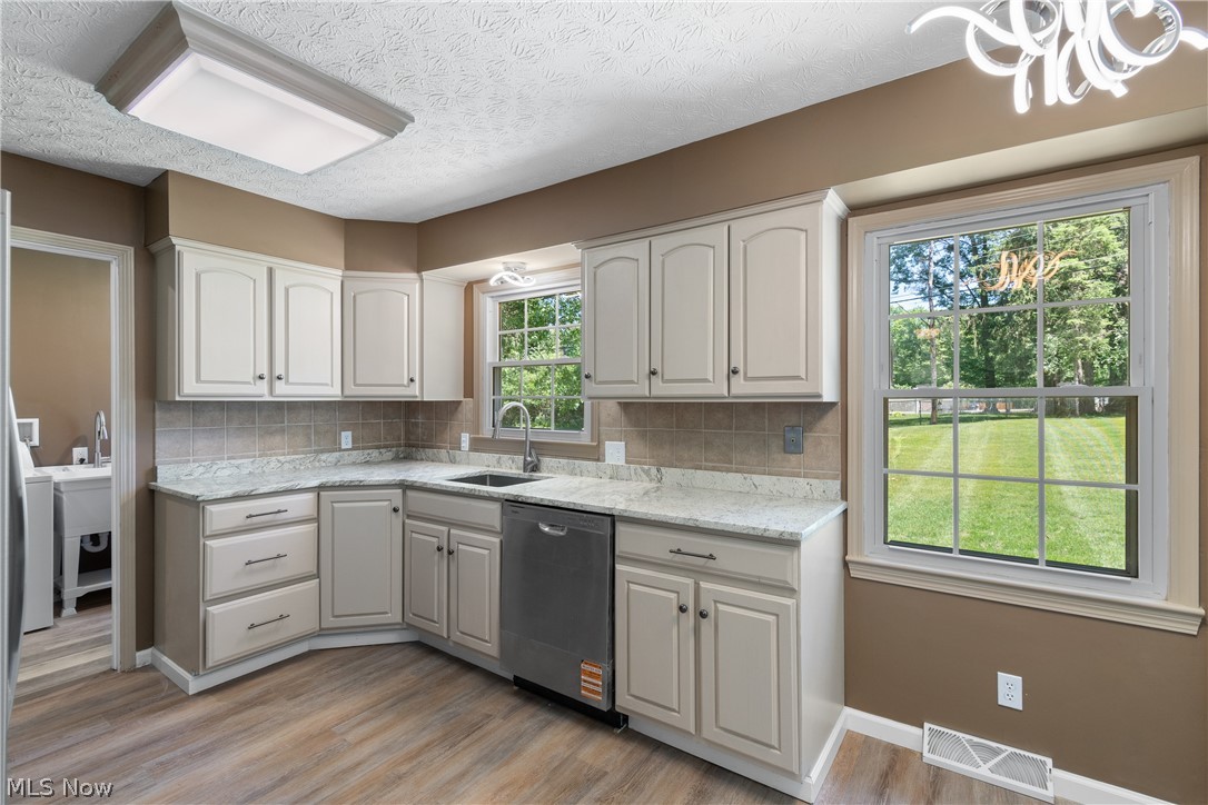 3865 Silver Wood Drive Stow OH 44224