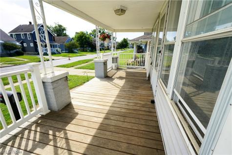 164 Brandtson Avenue Elyria OH 44035