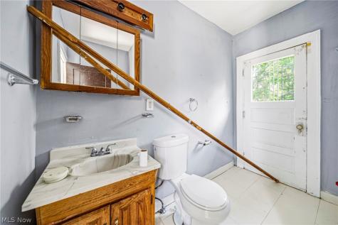 1735 Clarkstone Road Cleveland OH 44112