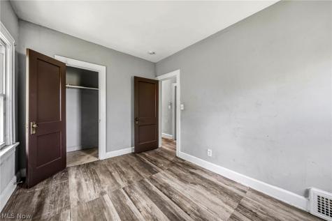 1735 Clarkstone Road Cleveland OH 44112