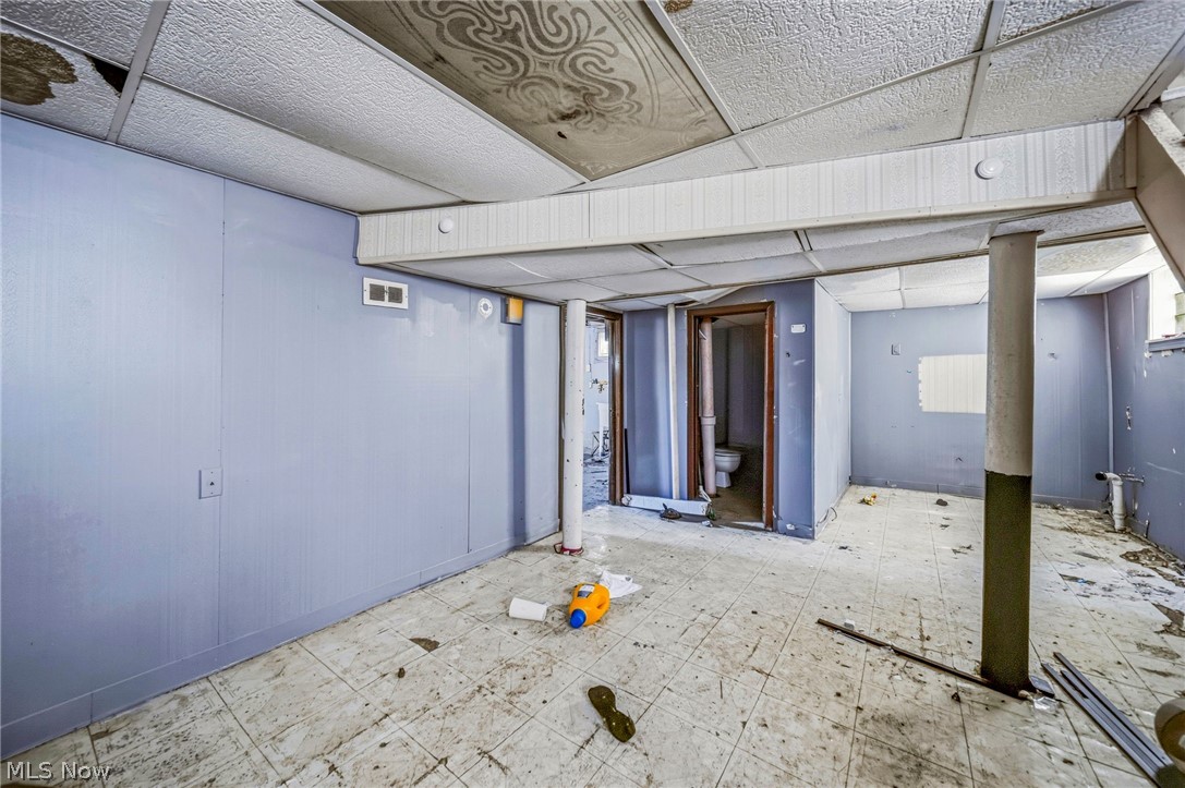 1735 Clarkstone Road Cleveland OH 44112
