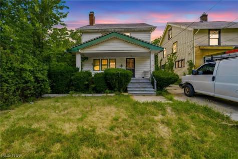 1735 Clarkstone Road Cleveland OH 44112