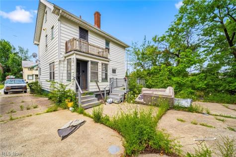 1735 Clarkstone Road Cleveland OH 44112