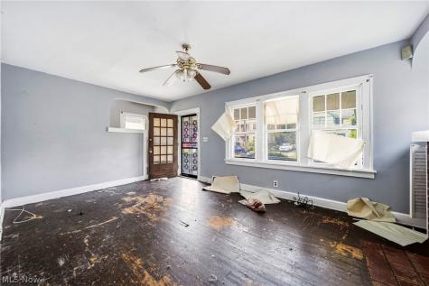 1735 Clarkstone Road Cleveland OH 44112