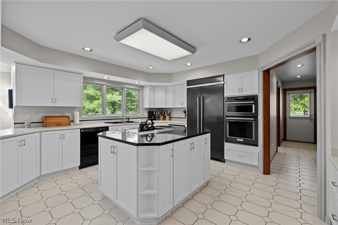 40 Fairway Trail Moreland Hills OH 44022