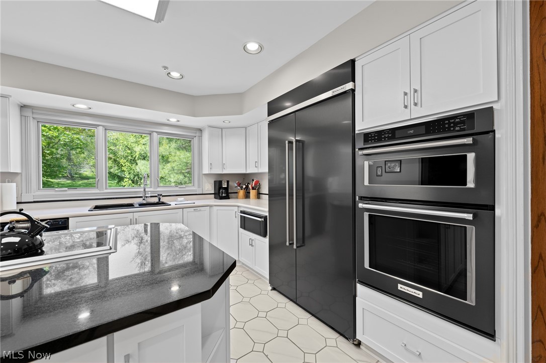 40 Fairway Trail Moreland Hills OH 44022