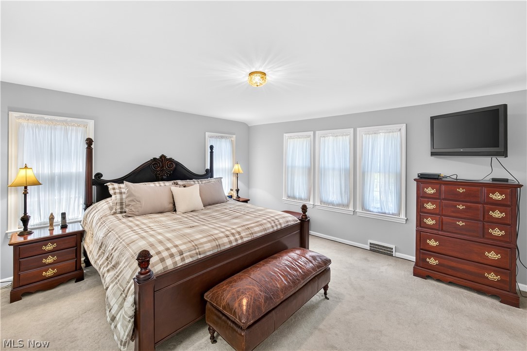 2621 Charney Road University Heights OH 44118