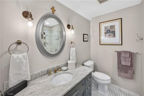 2621 Charney Road University Heights OH 44118