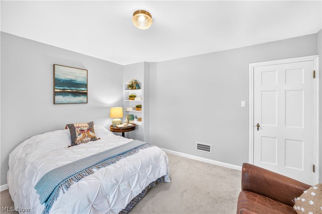 2621 Charney Road University Heights OH 44118