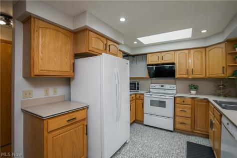 9786 Hocking Street NW Massillon OH 44646