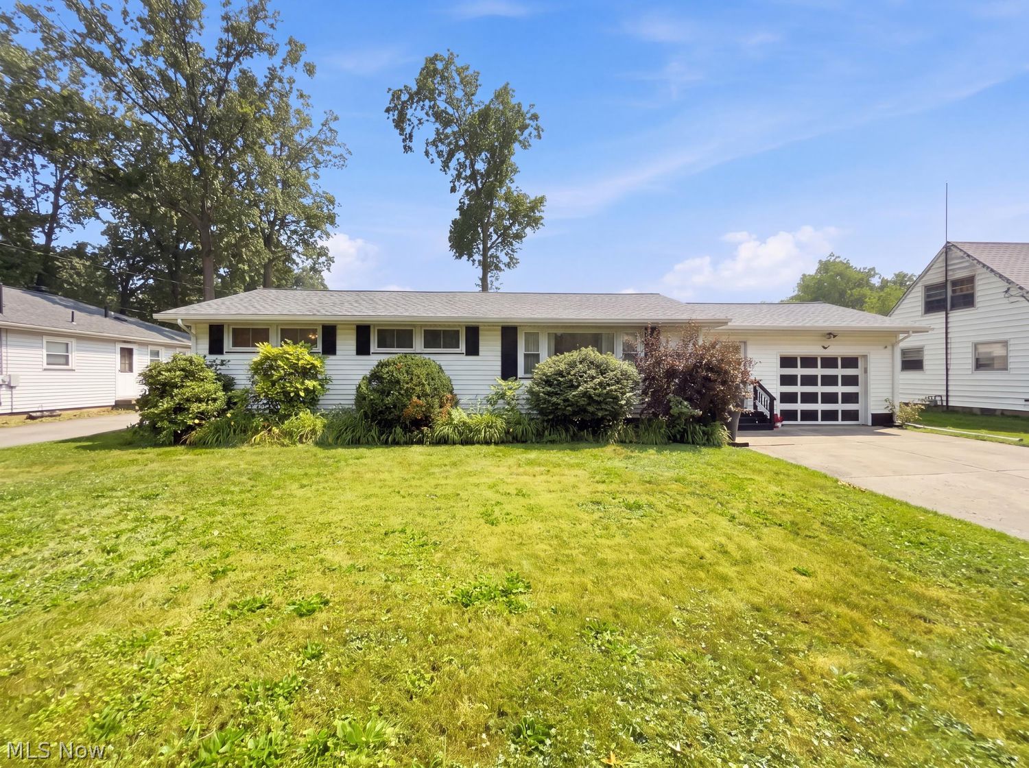 1947 Westwood Drive NW Warren OH 44485