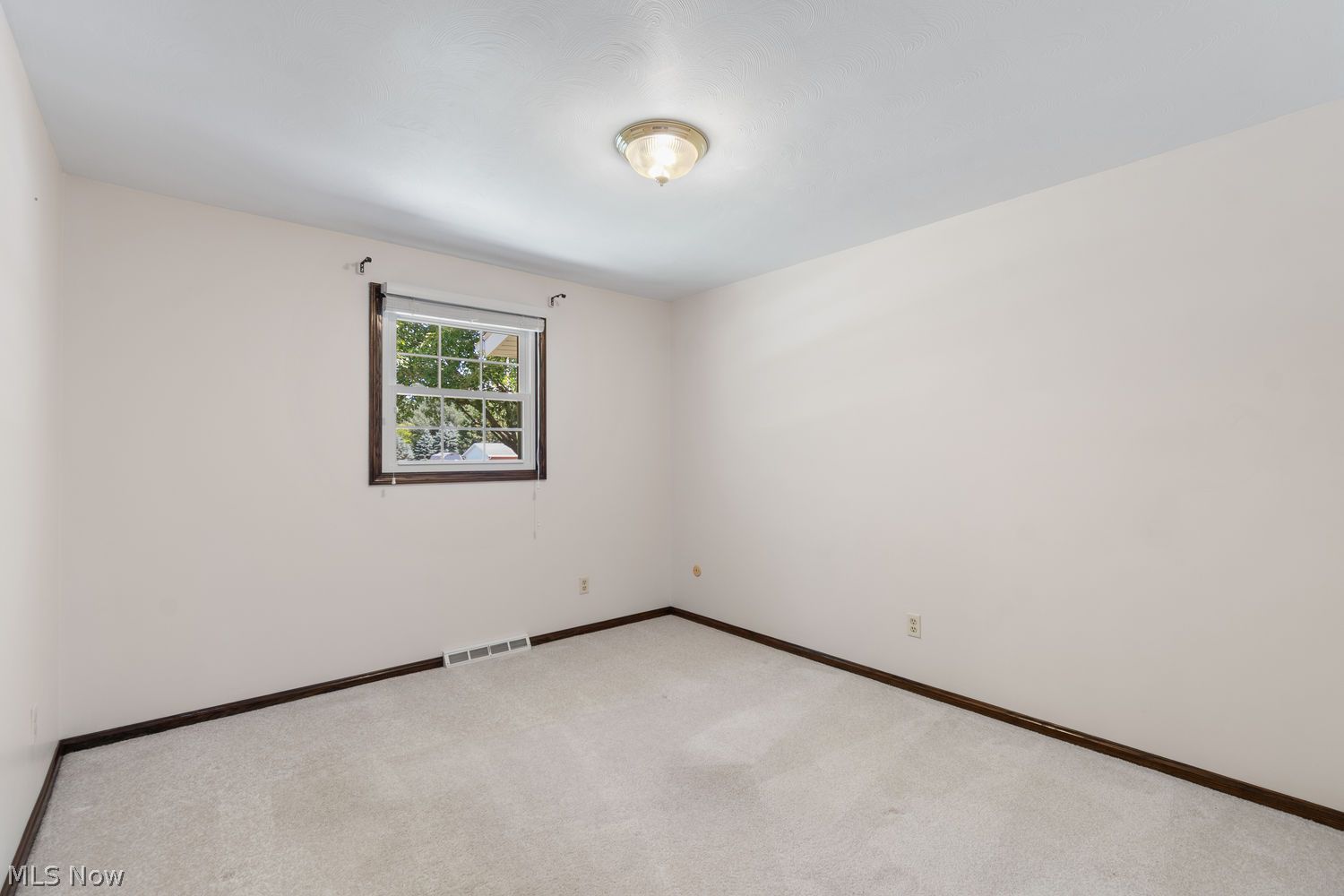 1134 Desert Street NE Uniontown OH 44685