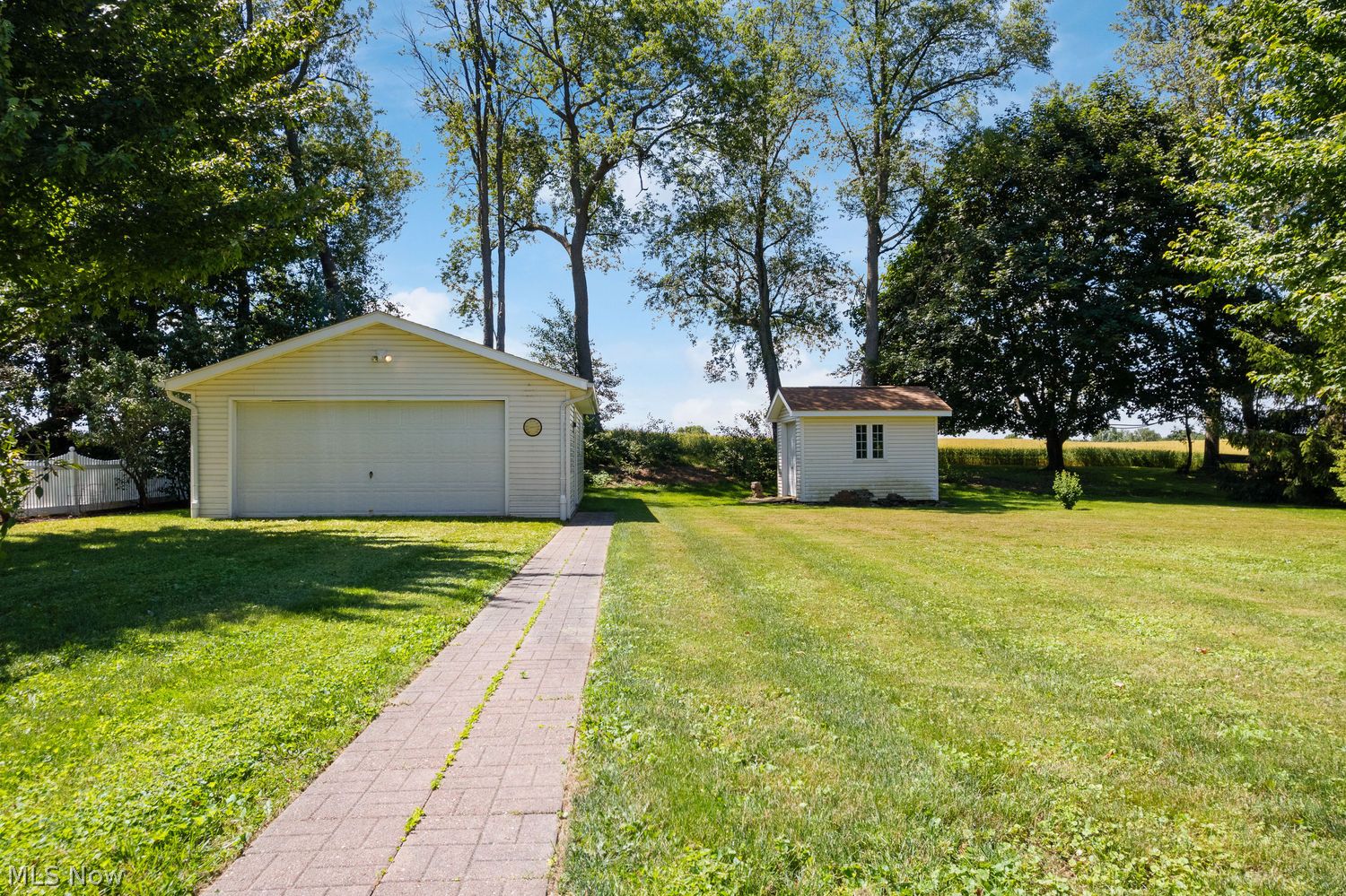 1134 Desert Street NE Uniontown OH 44685
