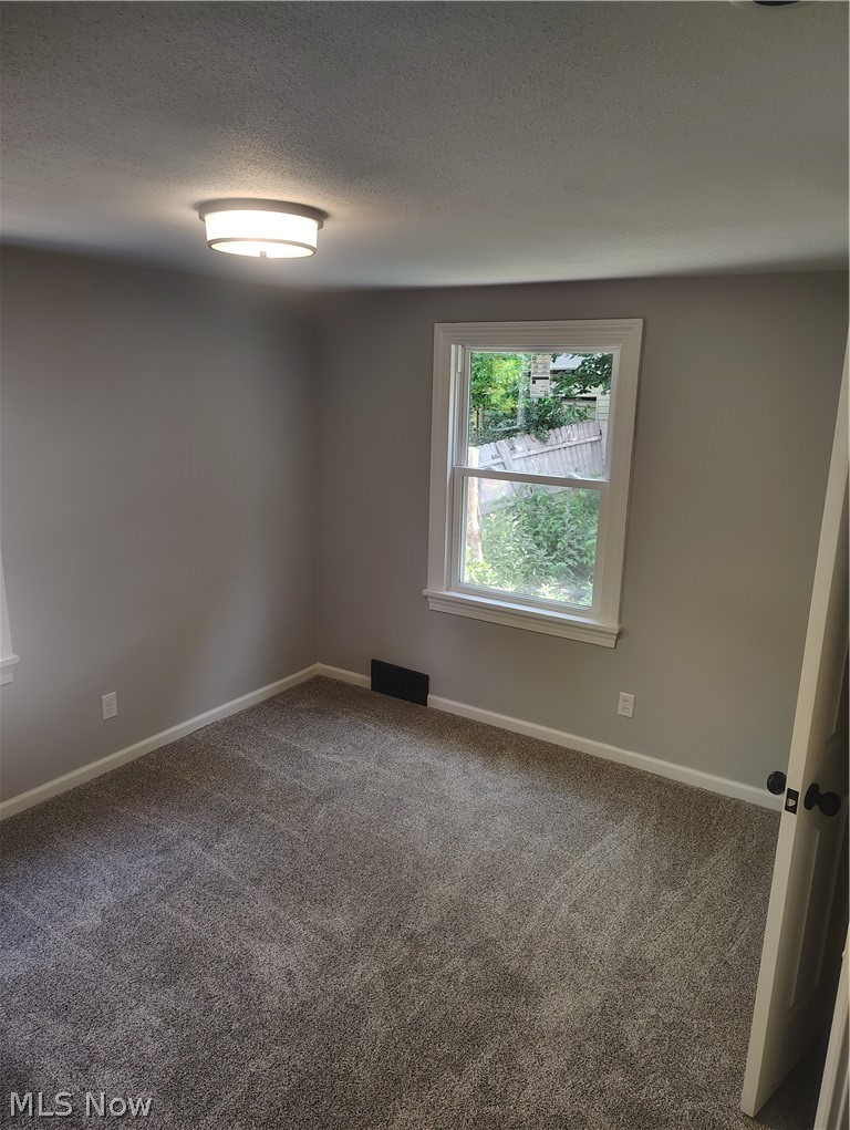 21 Fernwood Avenue Youngstown OH 44509