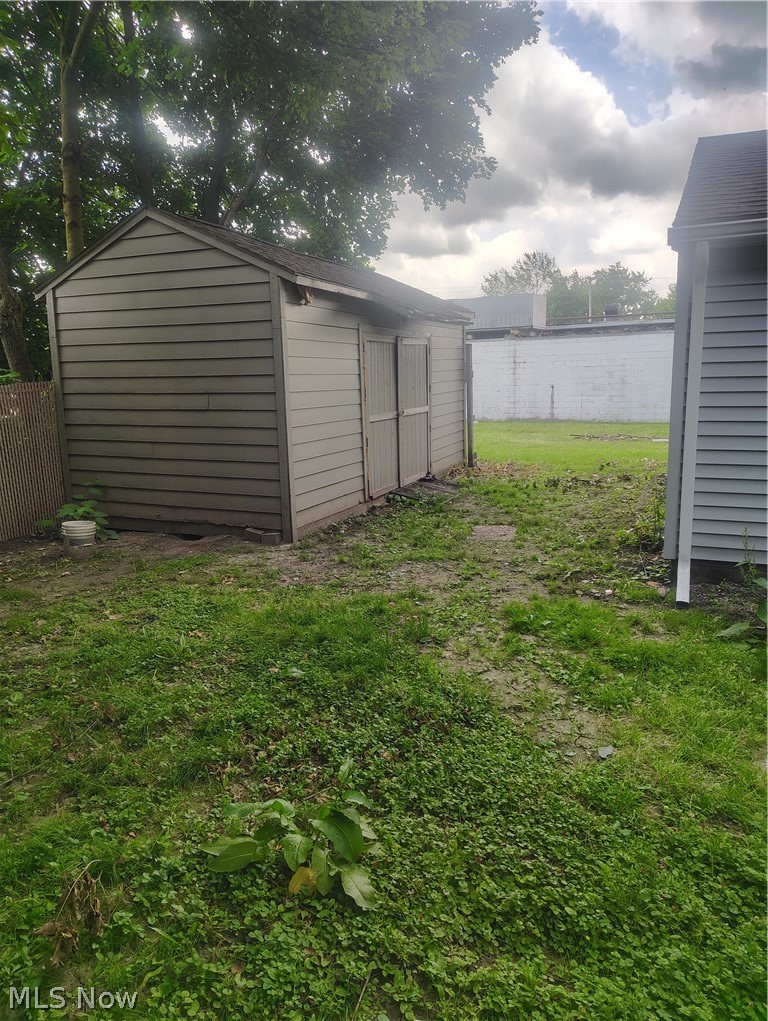 21 Fernwood Avenue Youngstown OH 44509