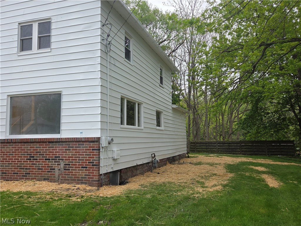 137 Hiler Street Conneaut OH 44030
