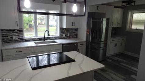 783 Dover Center Westlake OH 44145