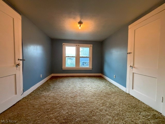 830 Lafayette Avenue Niles OH 44446