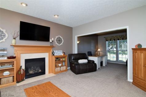 2752 Pinegate Drive Norton OH 44203