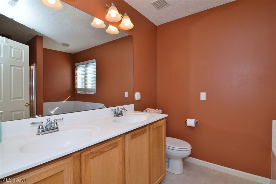 2752 Pinegate Drive Norton OH 44203