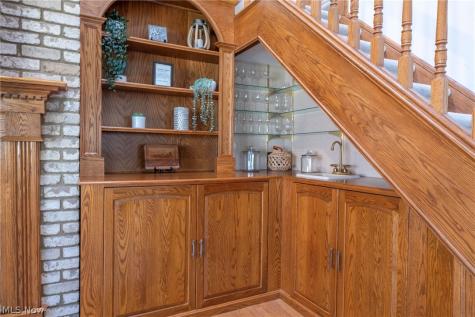 8481 Timber Trail Brecksville OH 44141