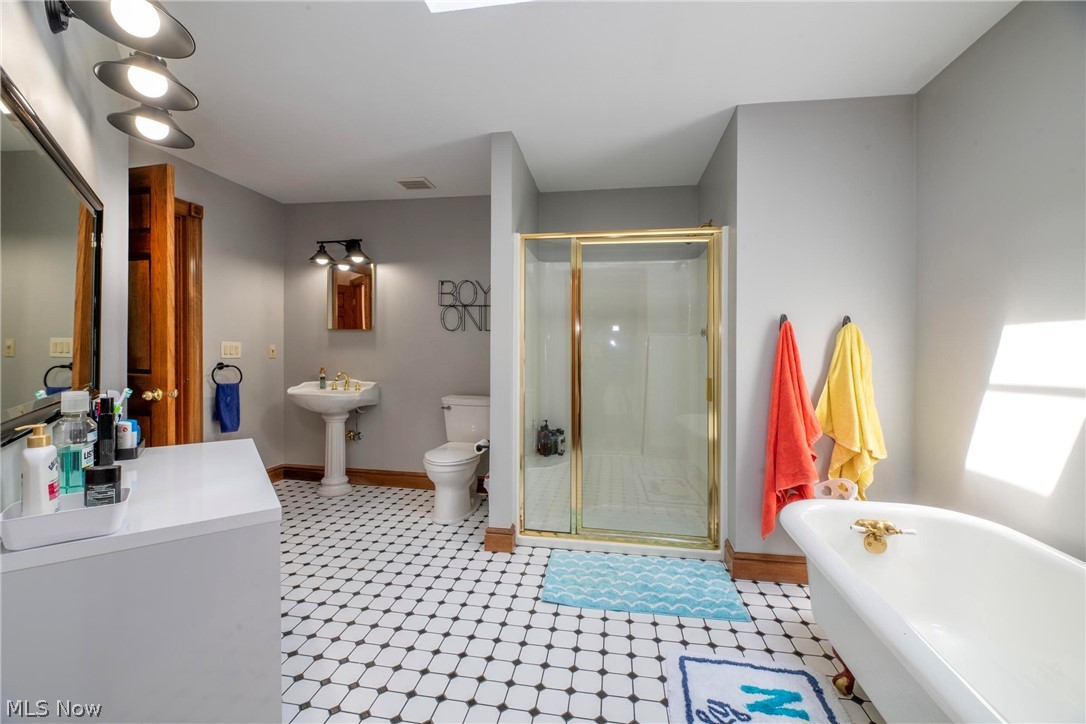 8481 Timber Trail Brecksville OH 44141