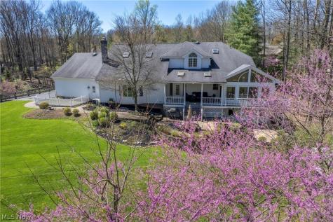 8481 Timber Trail Brecksville OH 44141