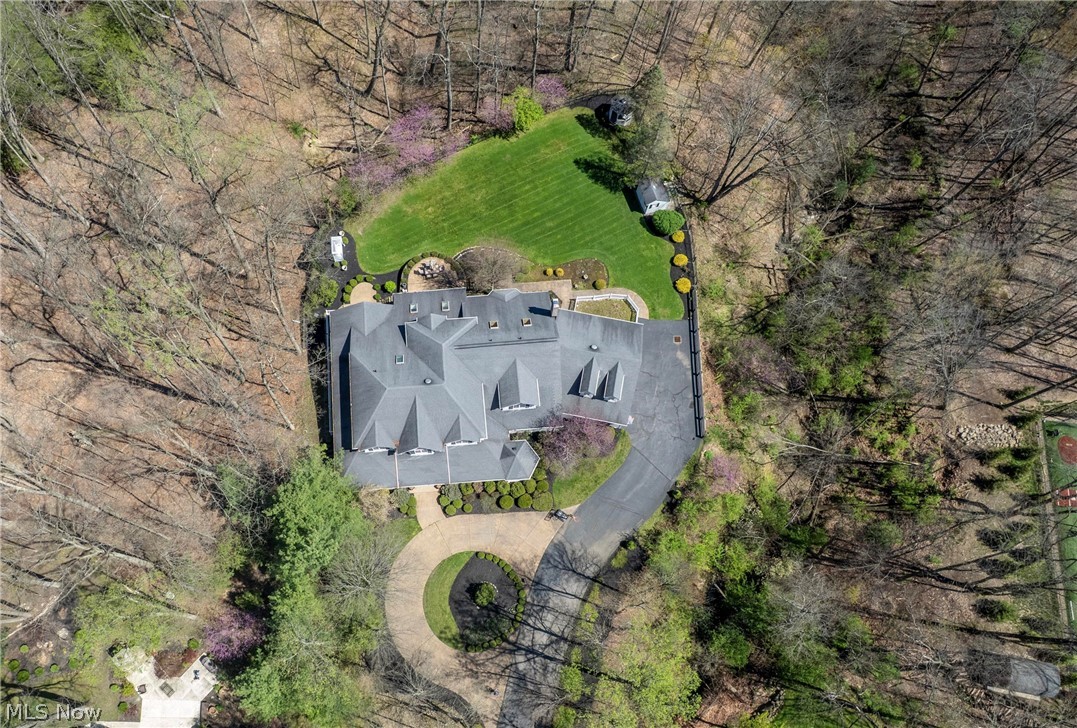 8481 Timber Trail Brecksville OH 44141
