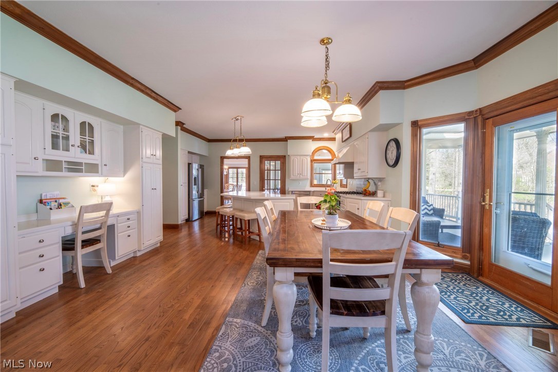 8481 Timber Trail Brecksville OH 44141