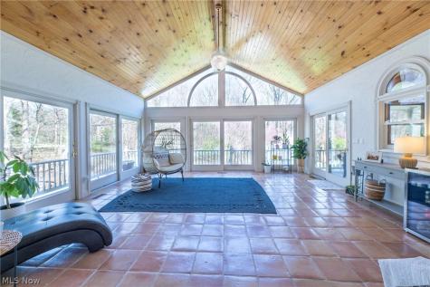 8481 Timber Trail Brecksville OH 44141