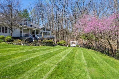 8481 Timber Trail Brecksville OH 44141