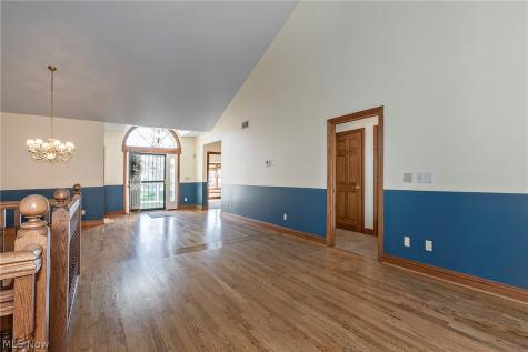 2002 Fox Trace Trail Cuyahoga Falls OH 44223