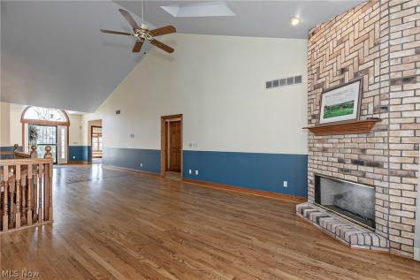 2002 Fox Trace Trail Cuyahoga Falls OH 44223