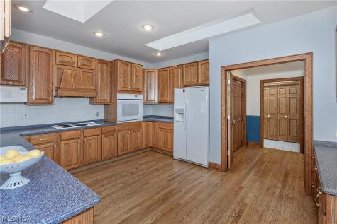 2002 Fox Trace Trail Cuyahoga Falls OH 44223